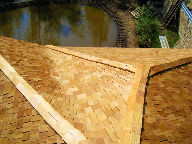 Фасад и кровля из дранки