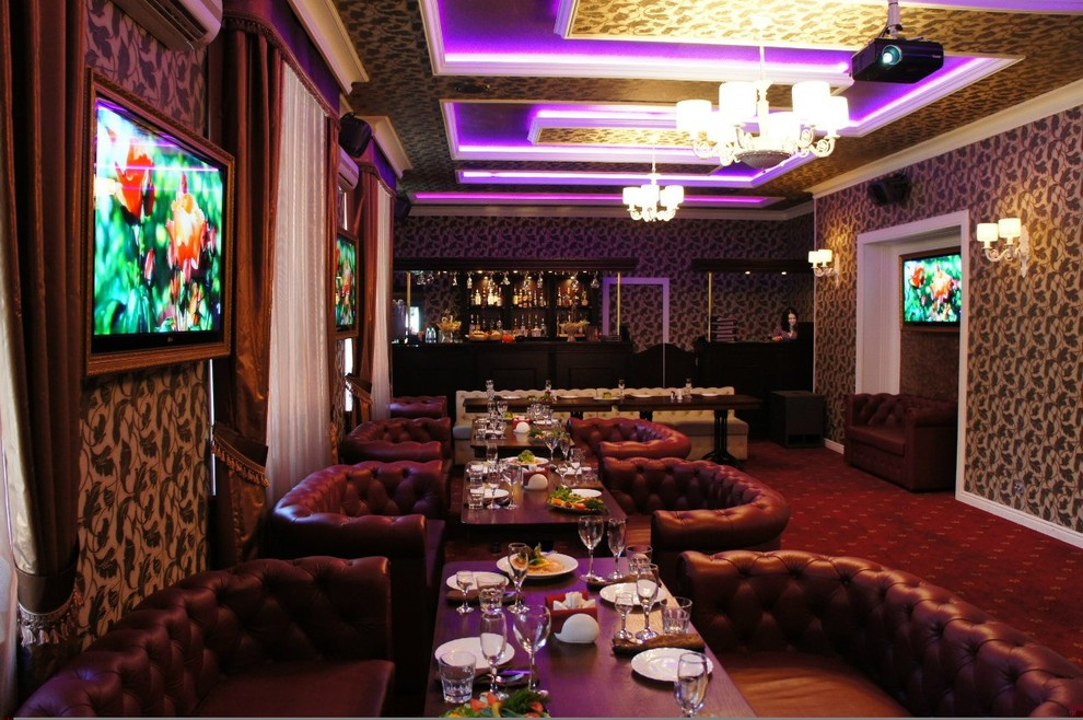 Ресторан-клуб "Зебра"