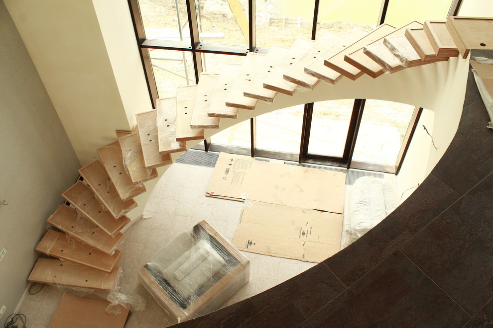 Тонкая спиральная лестница