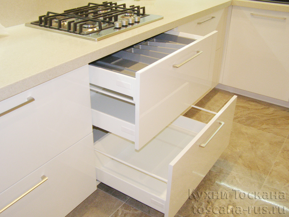 Системы ящиков Hettich InnoTech в кухнях Тоскана