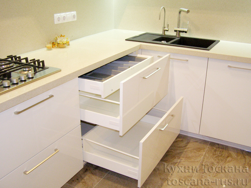 Системы ящиков Hettich InnoTech в кухнях Тоскана