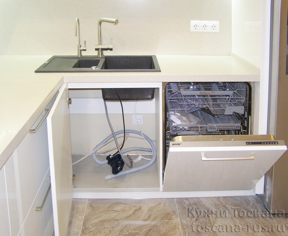 Гигиенические поддоны в кухнях Тоскана