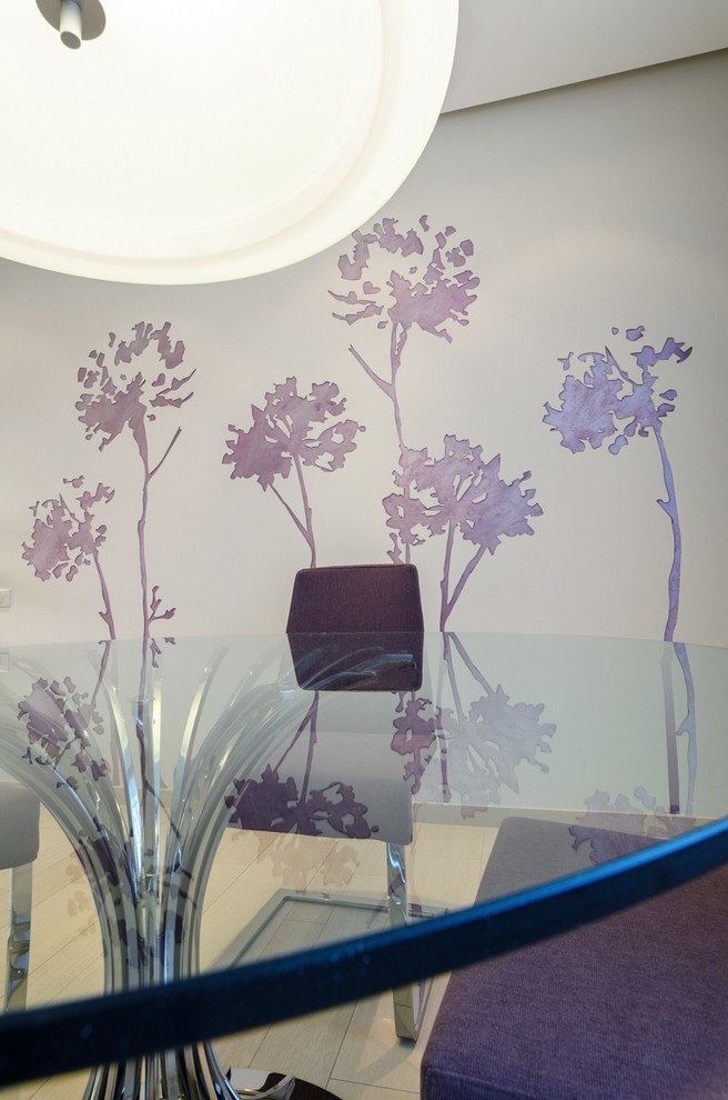 ВВЕРХ ПО ЛЕСТНИЦЕ