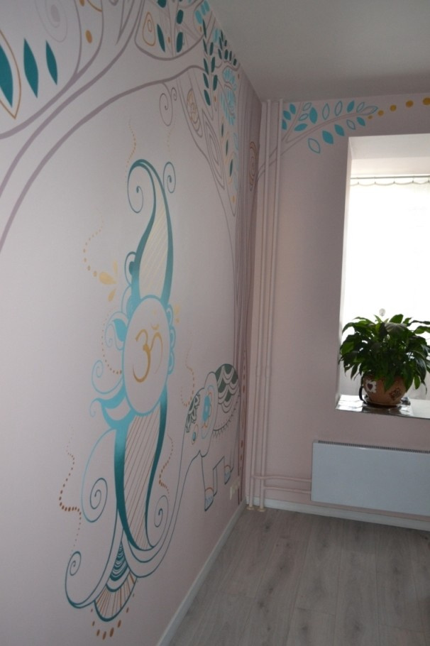 Роспись спальни в индийском стиле. Фрагмент. Стена со слоником.