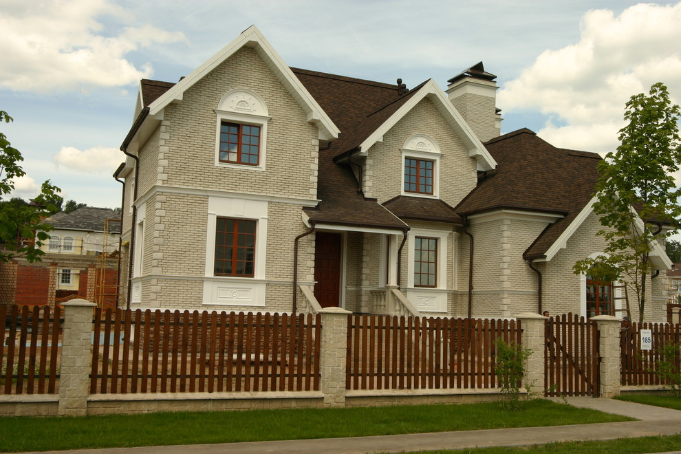 Искусственный камень в экстерьере