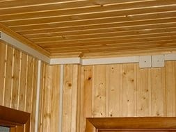 Электромонтаж в деревянном доме