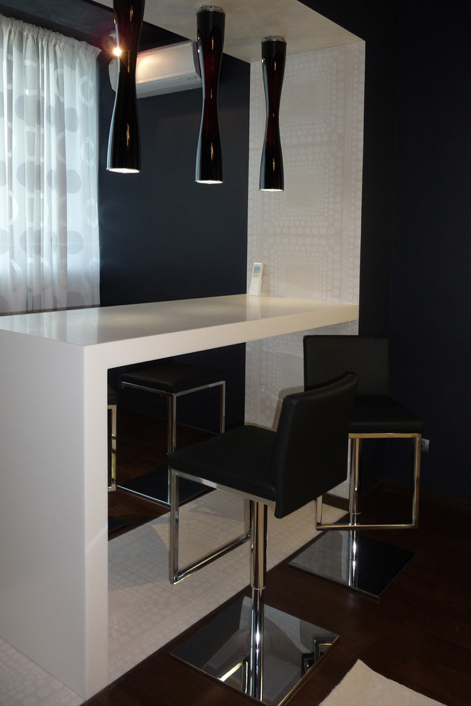 "Черное и белое"