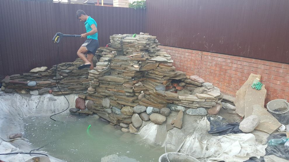 Строительство декоративного каскада, водопада в Ростове-на-Дону