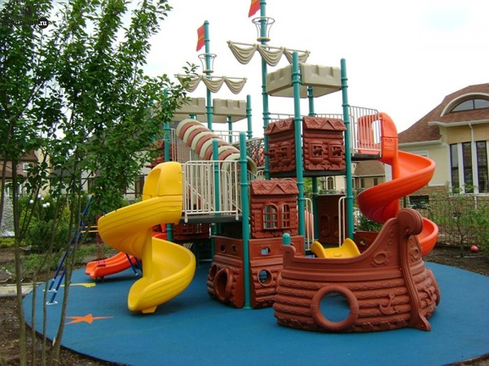 Установка дестких площадок, городков и комплексов в Ростове-на-Дону