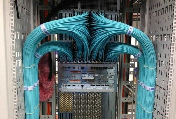 Умный дом - рэковая стойка, оптика косички.