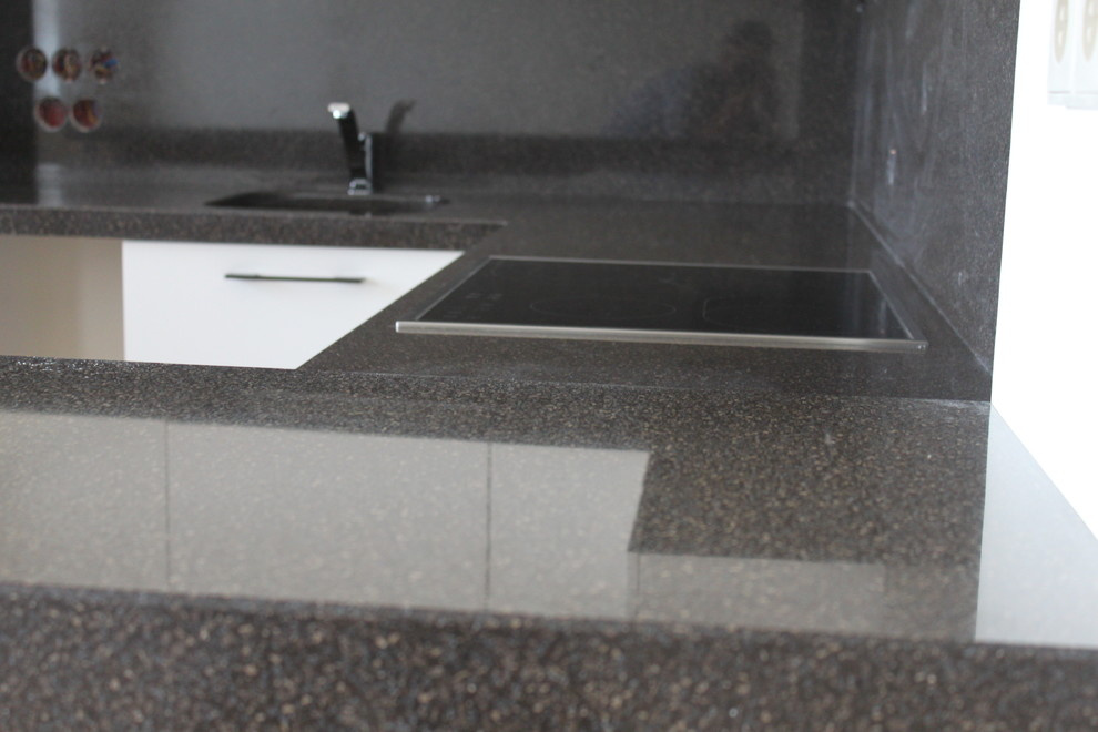 Столешница кухонная полировка глянец