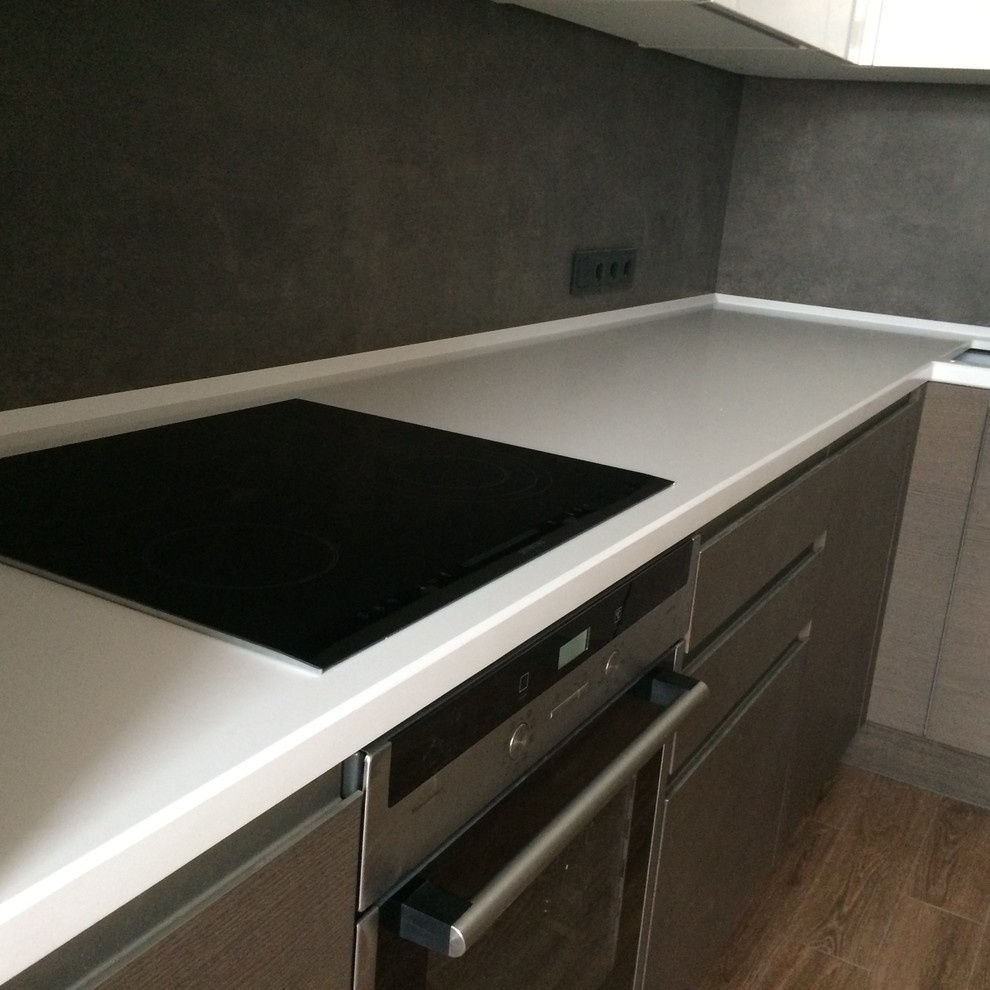 лаконичная столешница из кварцевого агломерата