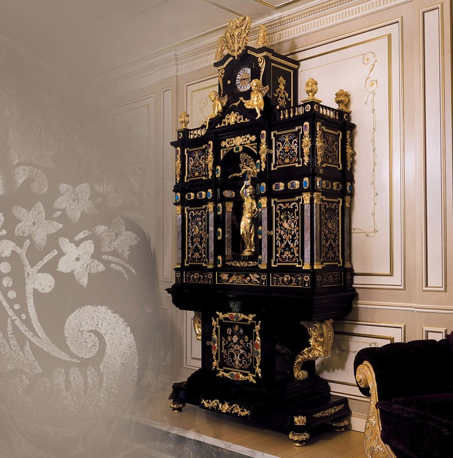 Раритетная мебель в историческом стиле от элитных европейских производителей