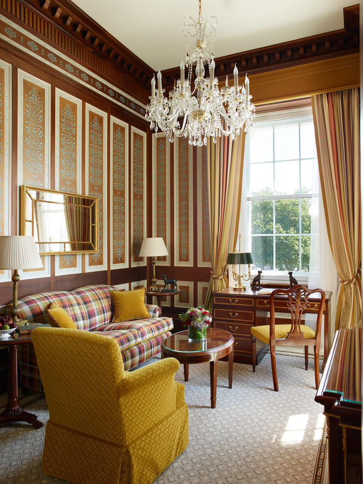 отель Lanesborough в Лондоне, где вся корпусная мебель-фабрики Jonathan Charles