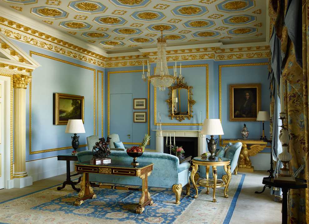 отель Lanesborough в Лондоне, где вся корпусная мебель-фабрики Jonathan Charles