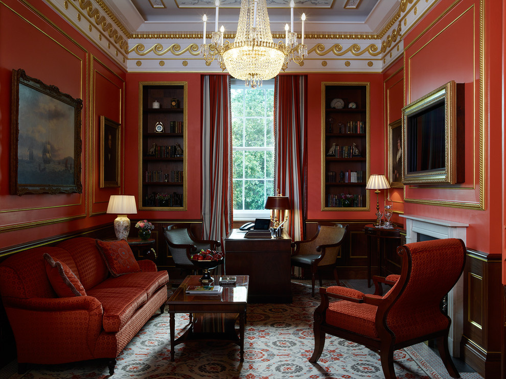 отель Lanesborough в Лондоне, где вся корпусная мебель-фабрики Jonathan Charles