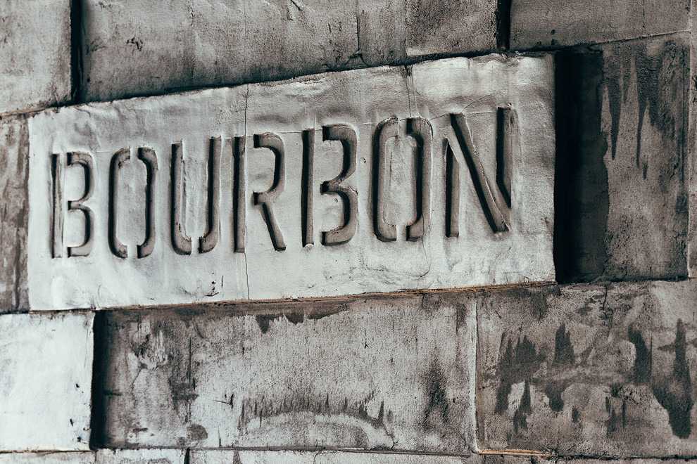 Реализация дизайн проекта бара Bourbon
