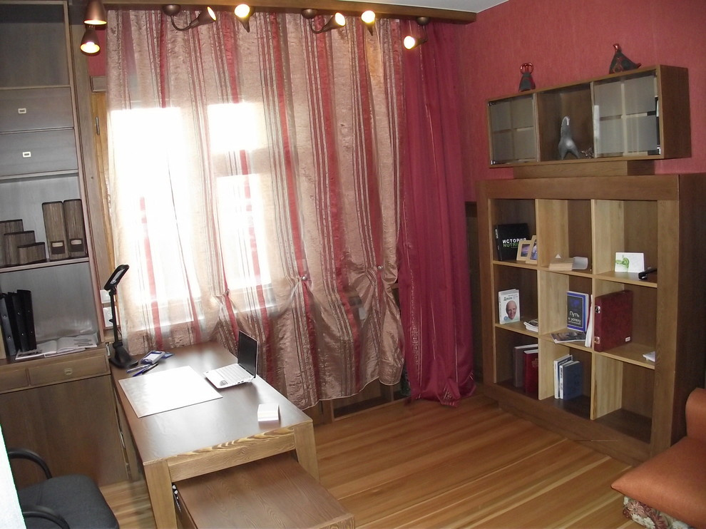 Кабинет. Массив лиственницы.