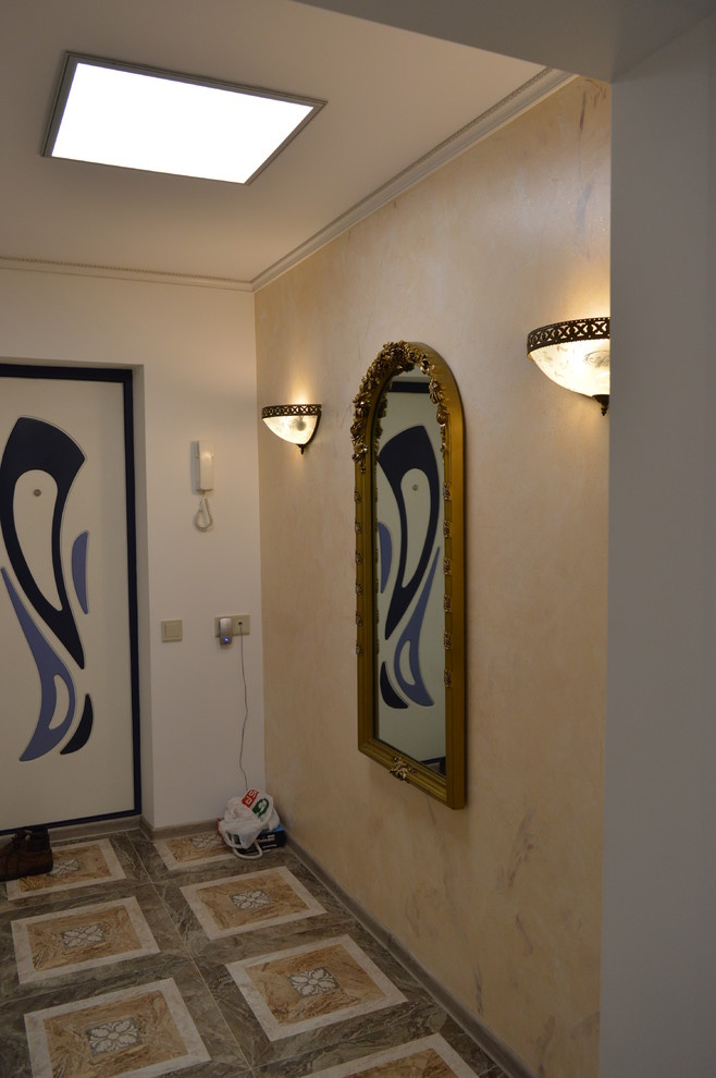 Шикарная гостиная и прихожая