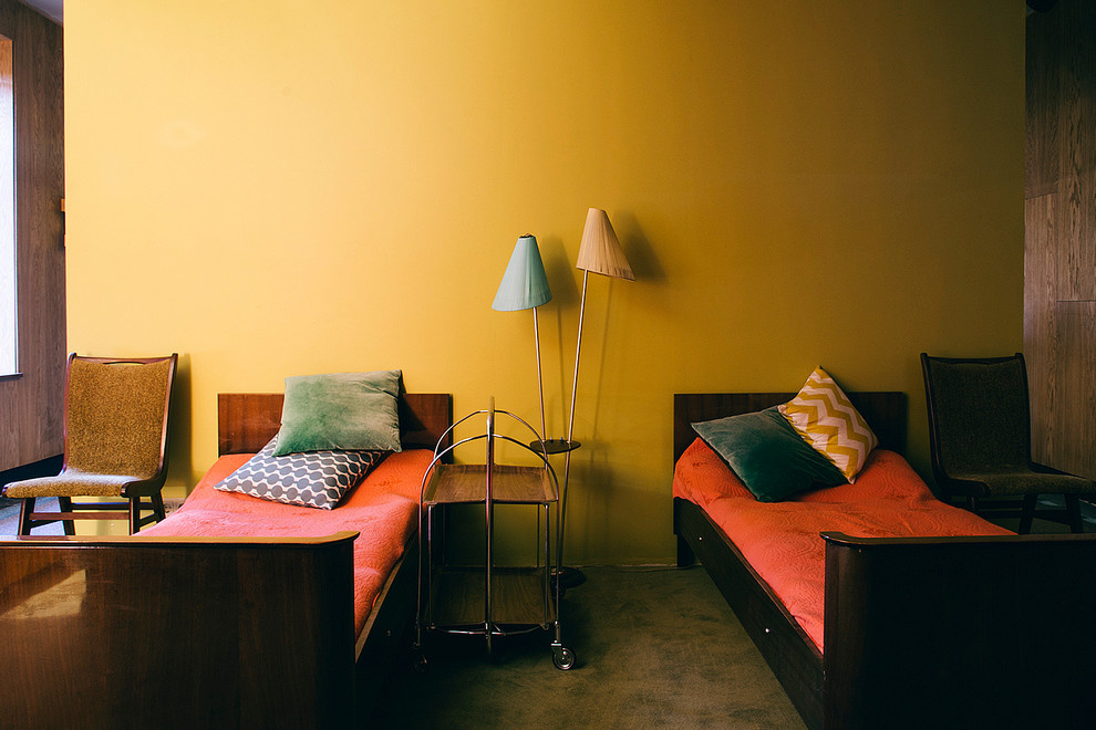 MOTEL