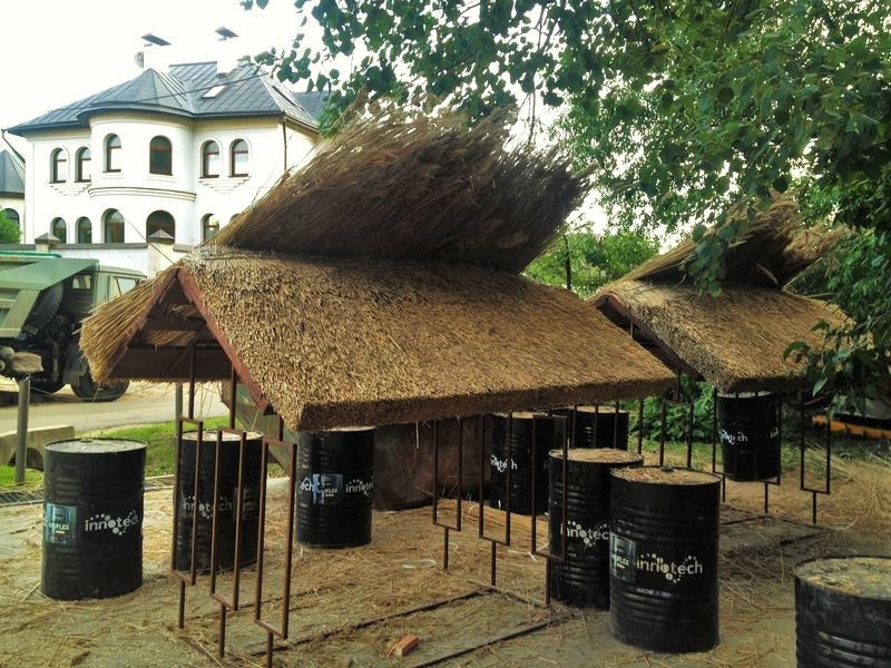 ДРОВНИКИ. КРЫША ИЗ КАМЫША. 15 М2.