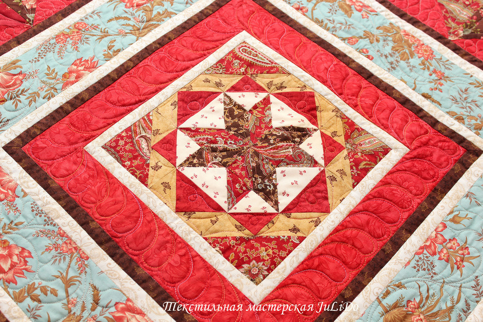 Лоскутное одеяло "Красная горка"