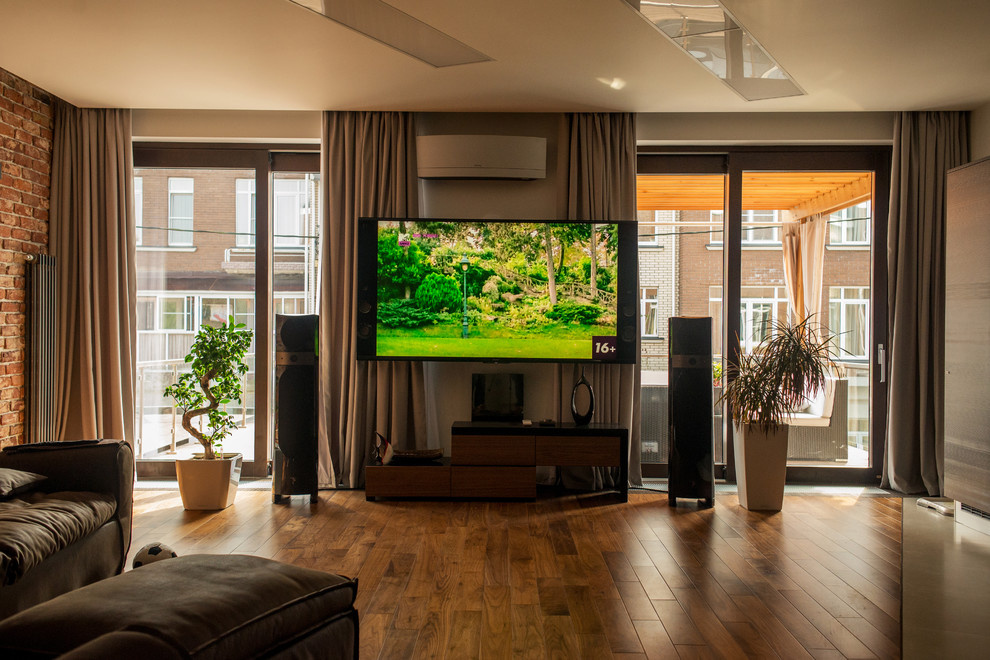 Современное остекление на Остафьевской (дерево-алюминиевые окна)