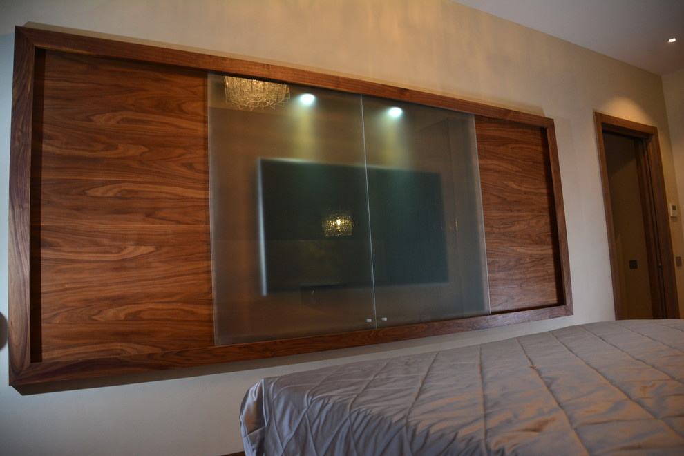 шкафчик для ТВ