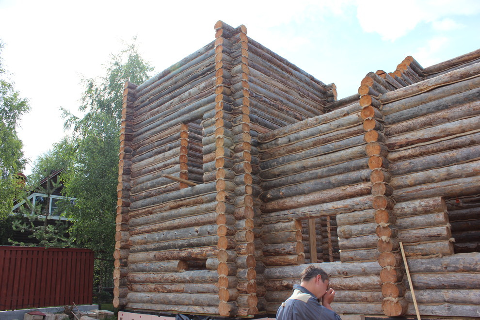 Дом с тотемом медведя