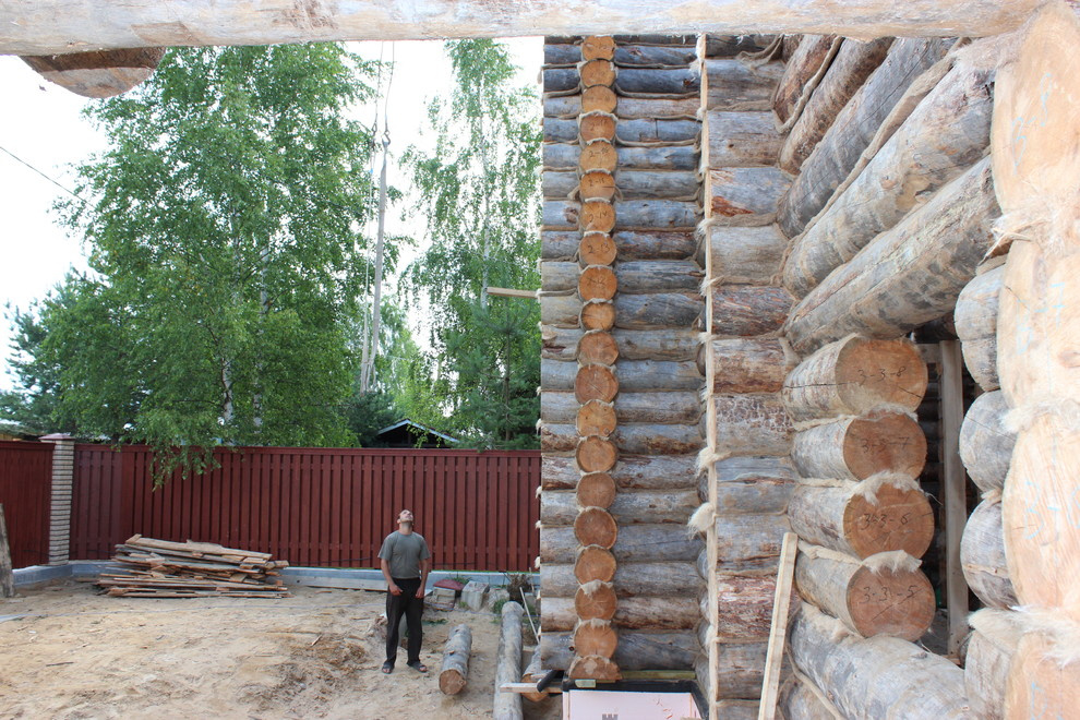 Дом с тотемом медведя