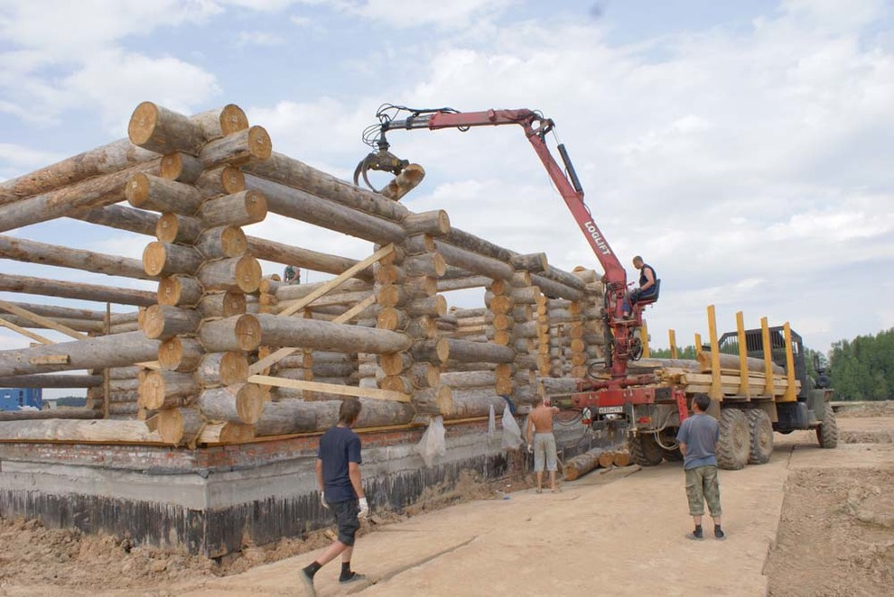 Самая большая баня из Сухостойной сосны Кело.