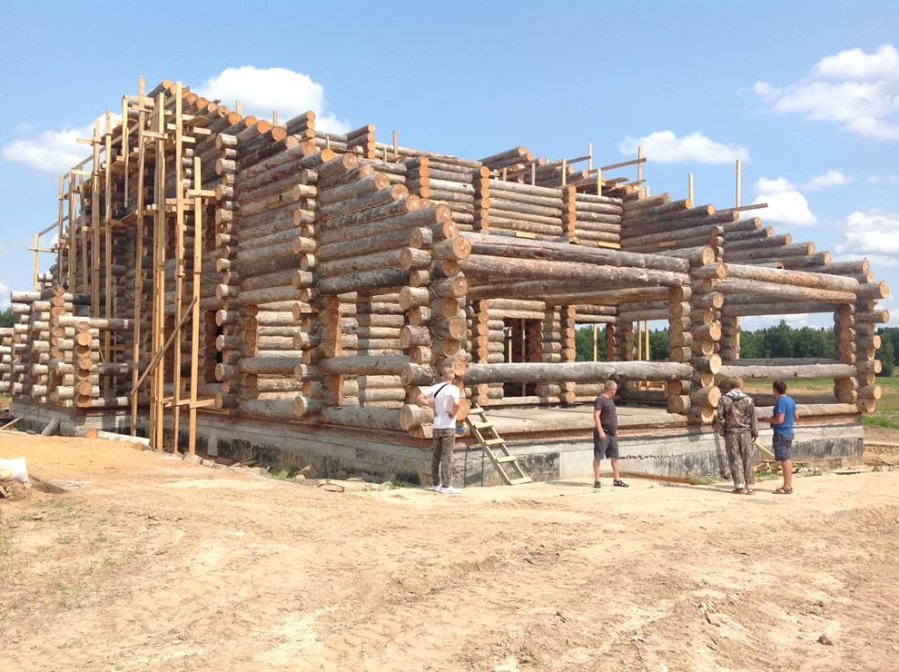 Самая большая баня из Сухостойной сосны Кело.