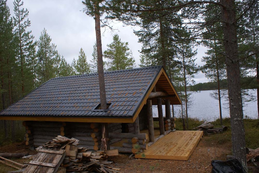 Карелия, лесной хутор на озере