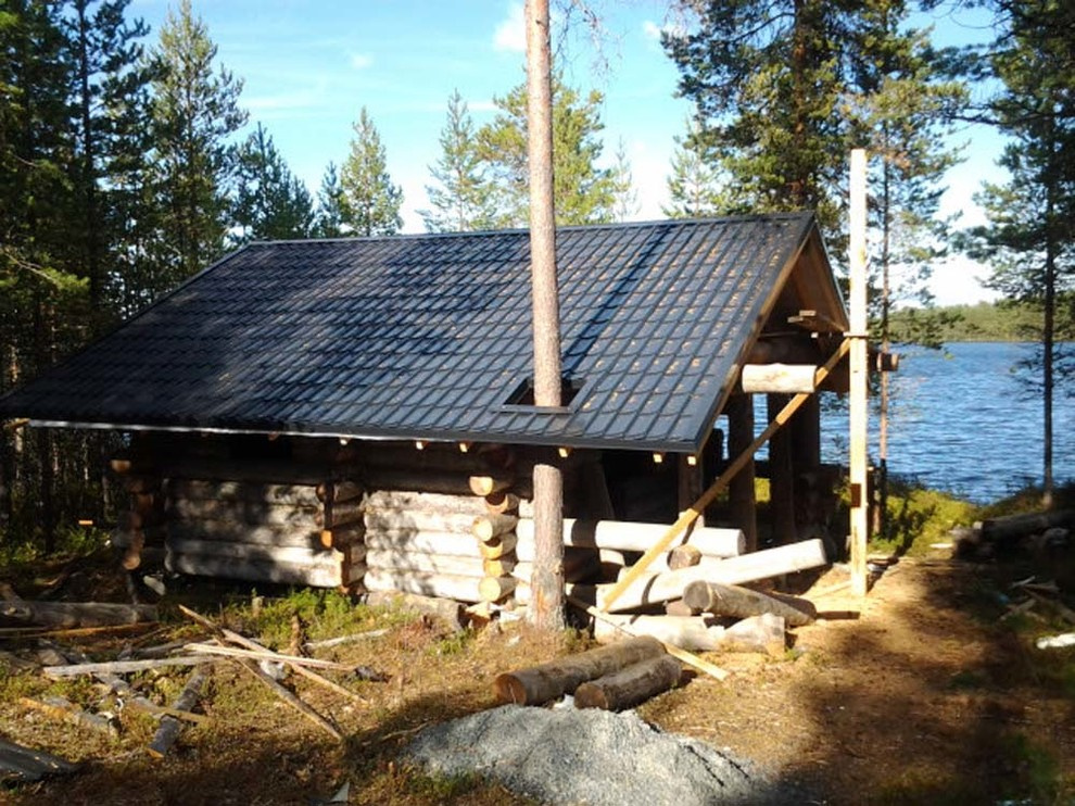 Карелия, лесной хутор на озере