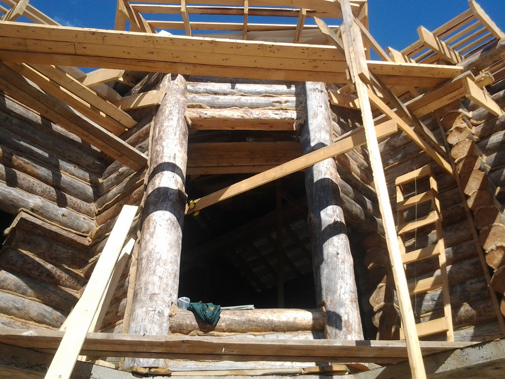 Дом с тотемом медведя