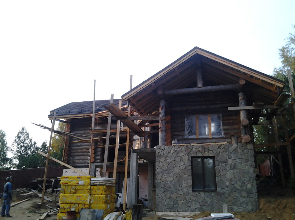 Дом с тотемом медведя