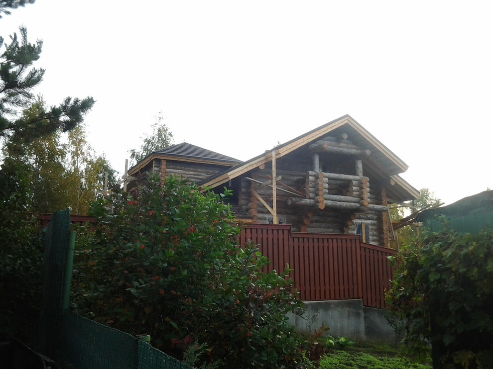 Дом с тотемом медведя