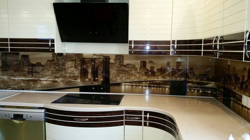 Кухонный фартук из стекла (тематика: города)