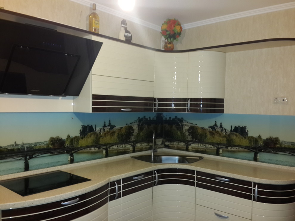 Кухонный фартук из стекла (тематика: города)