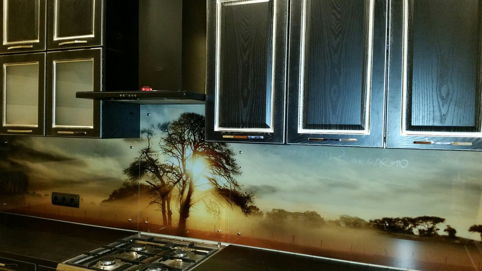 Кухонный фартук из стекла (тематика: природа)