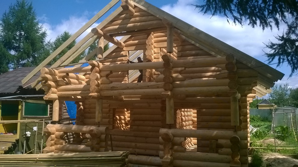 Деревянный дом из калиброванного бревна диаметром 26-28 см . Д.Лубянка Пермский