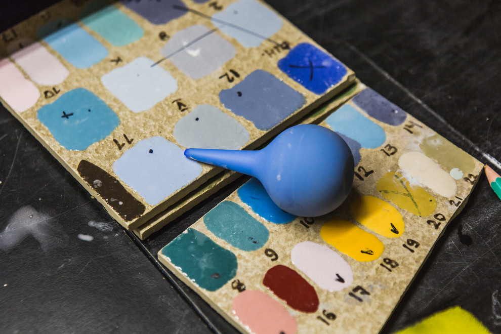 Портрет: Любой каприз на керамике ручной росписи от CreaCeramics