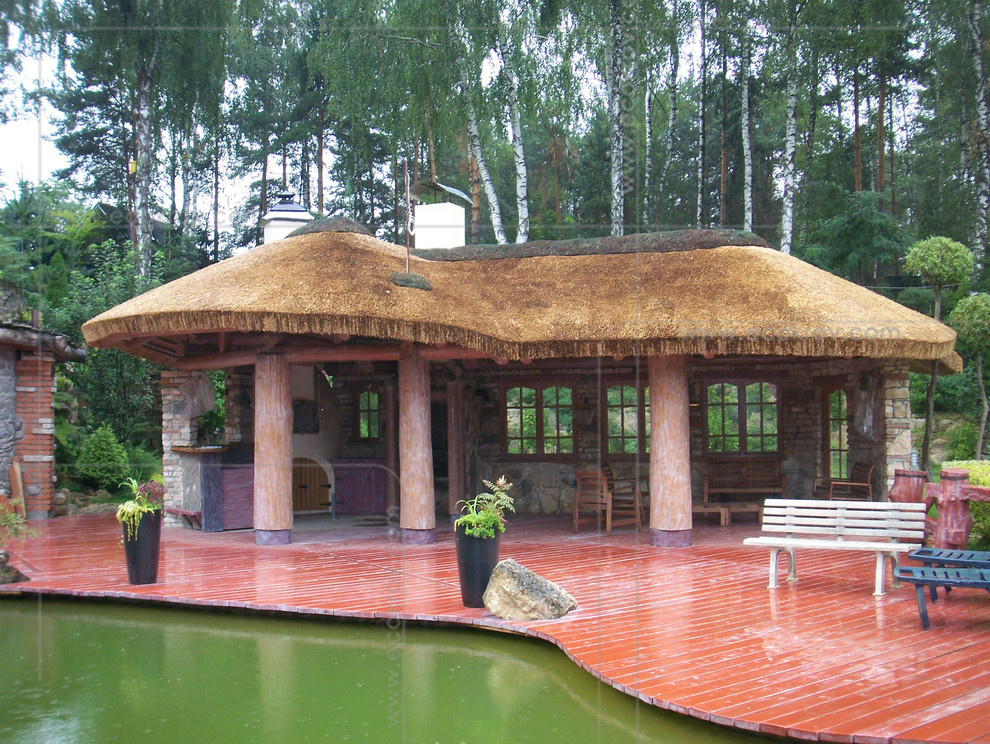 Камышовая кровля, фасады и интерьеры