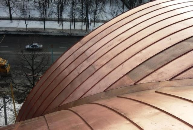 Металлическая кровля, фасады и интерьеры