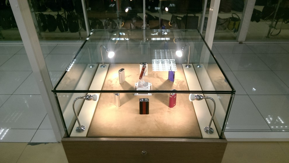 Торговое оборудование для компании "Vardex"