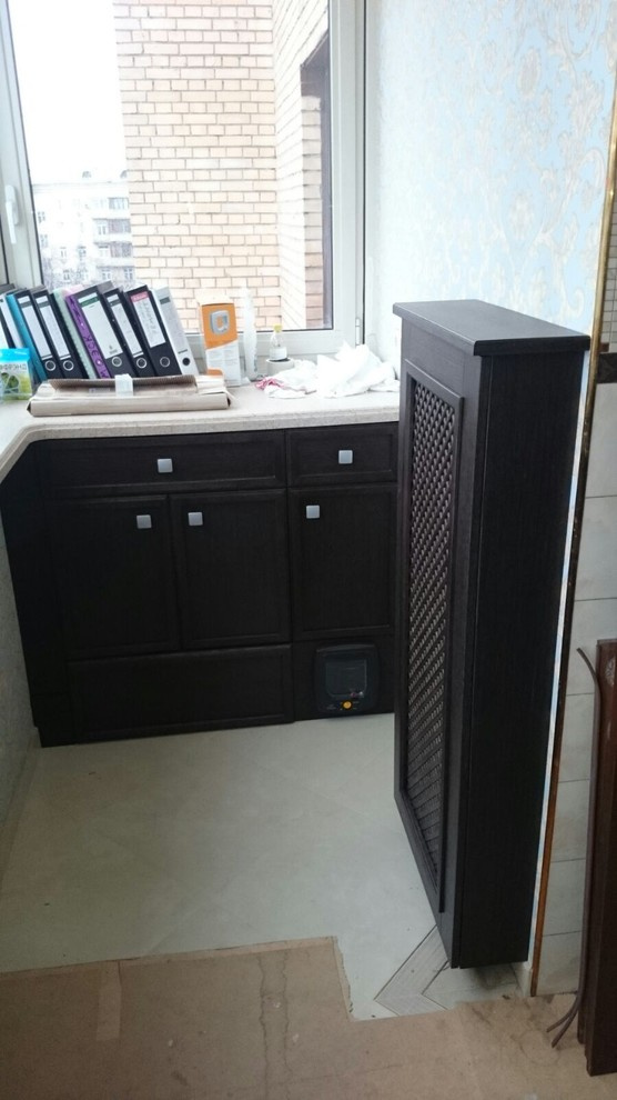 Обложка проекта: Любимый кот в классическом комоде