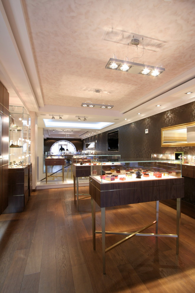 Ювелирный бутик "Via Manzoni"