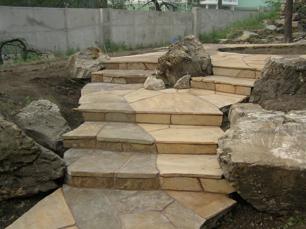 "Дорожки из камня"