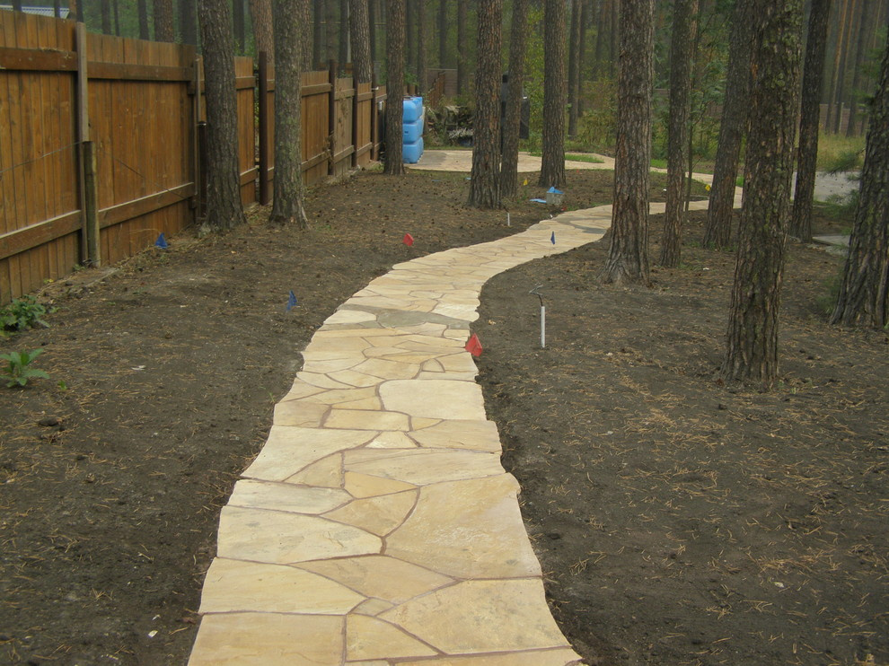 "Дорожки из камня"