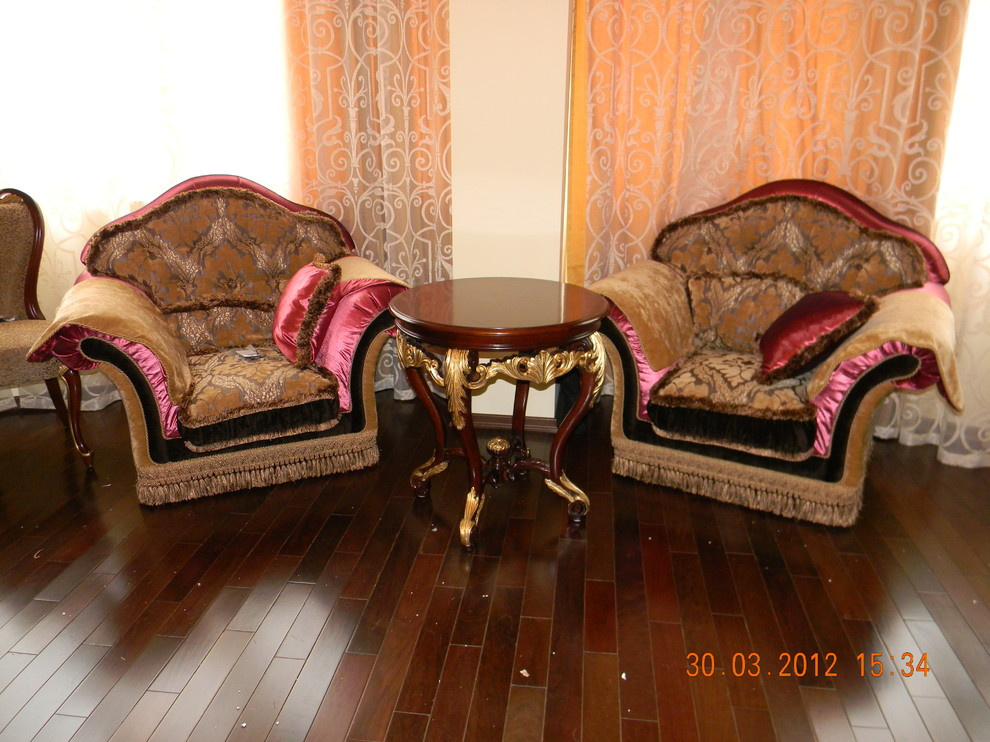 Классический интерьер и современная спальня для сына